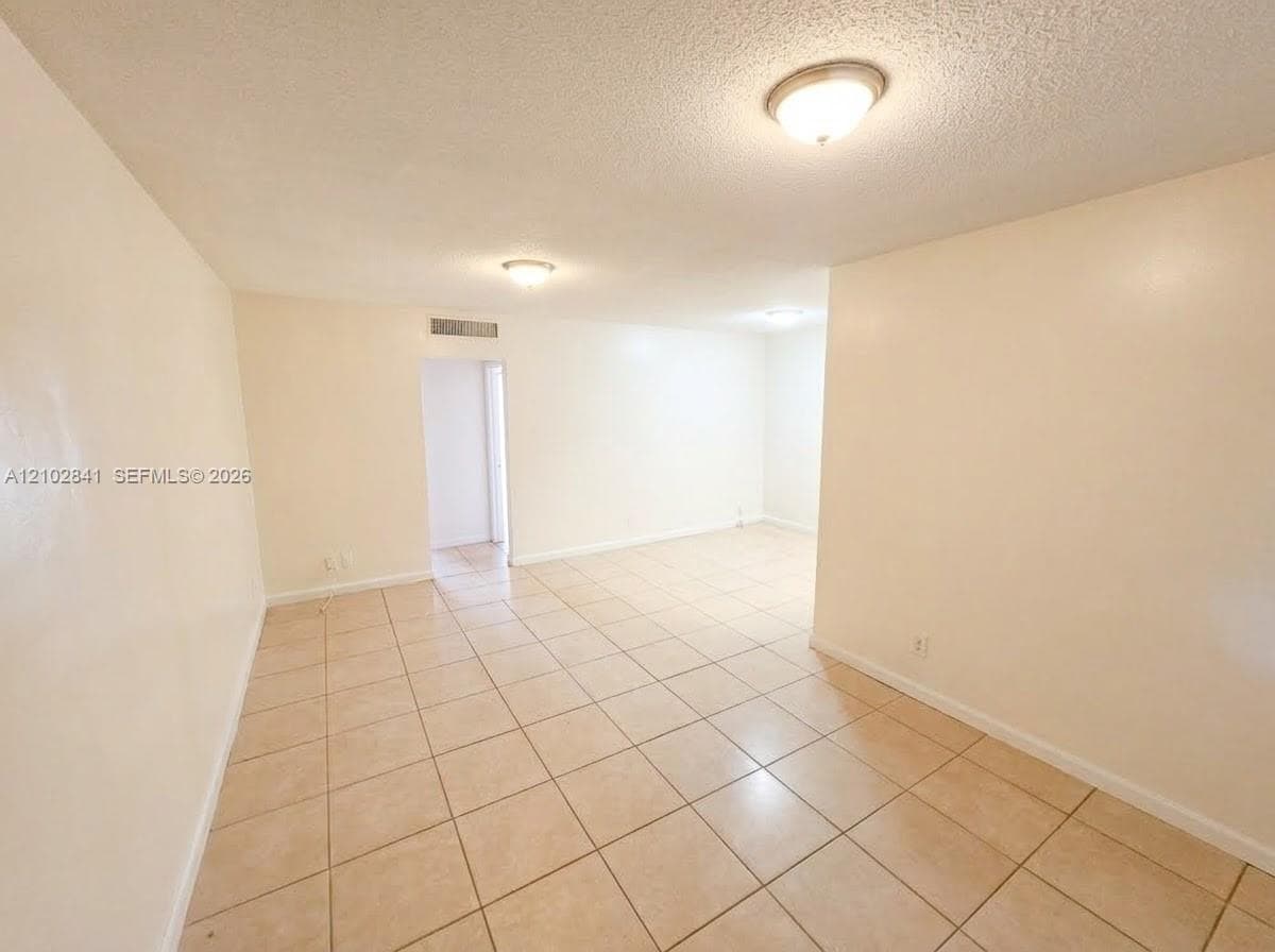 L'SOLEI CONDOMINIUM · #219 in Hallandale Beach - Photo 4