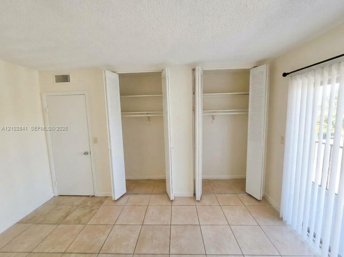 L'SOLEI CONDOMINIUM · #219 in Hallandale Beach - Photo 8