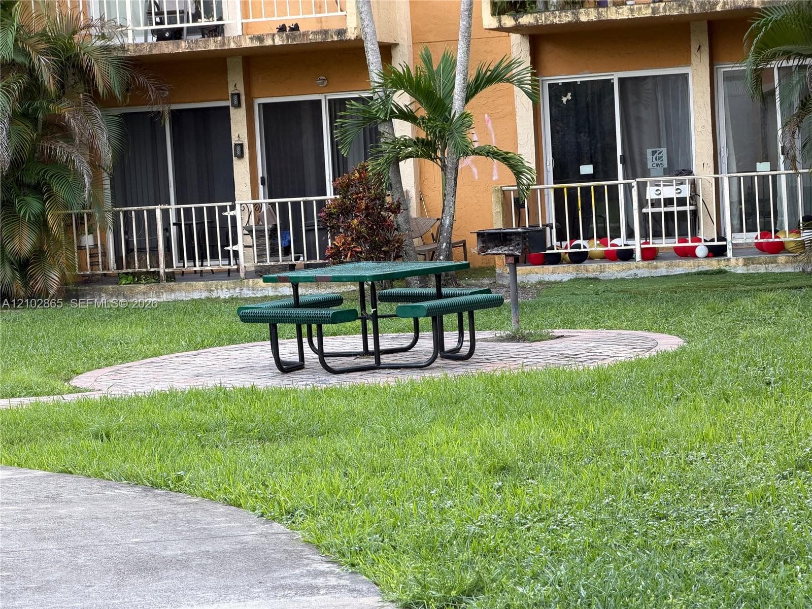 Venetian Graden Country · #F210 in Hialeah - Photo 15