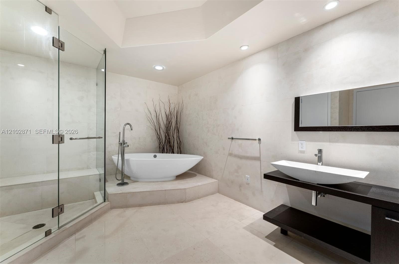 Turnberry Ocean Colony · #3404 in Sunny Isles Beach - Photo 34