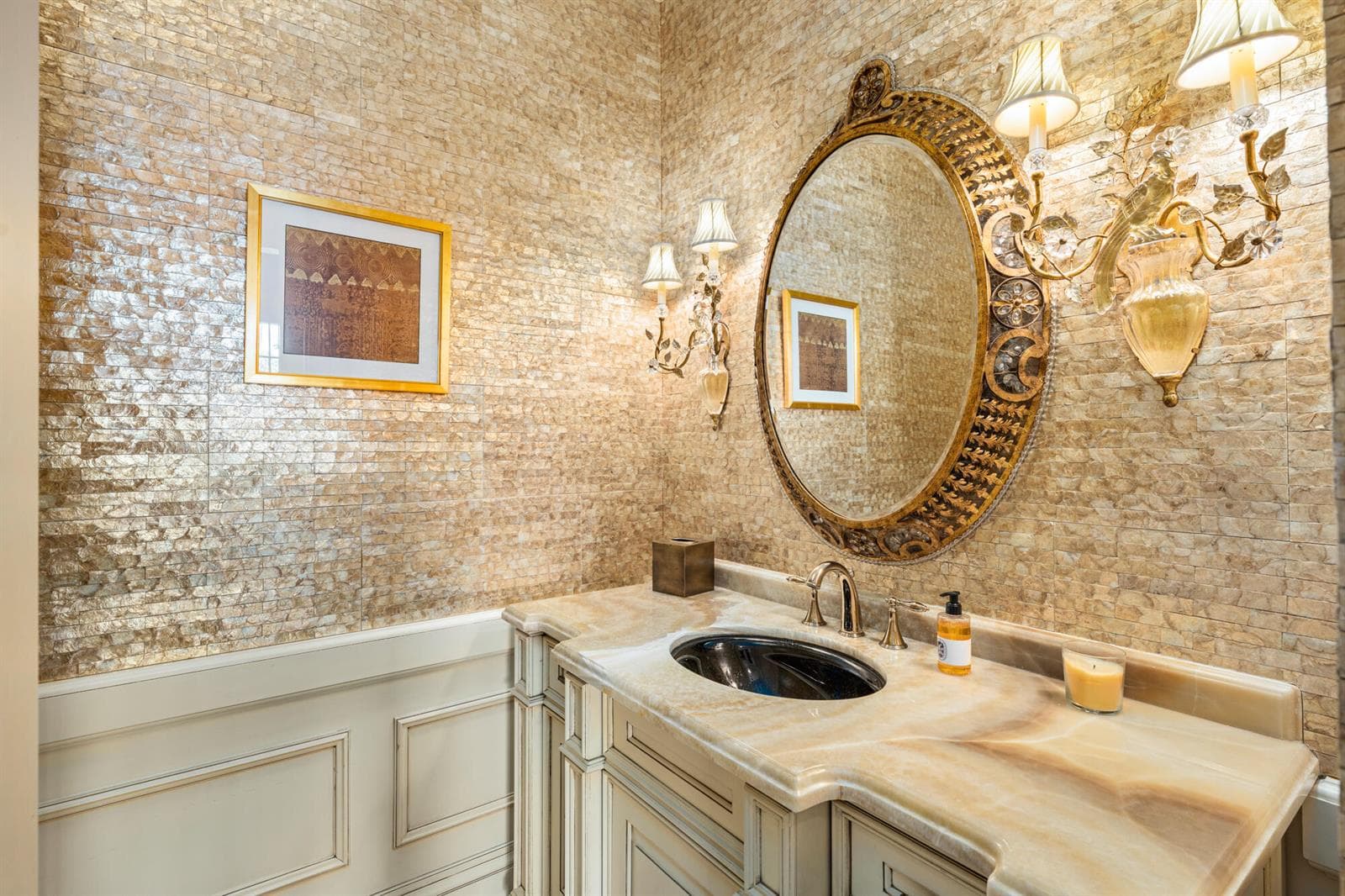 10 - Powder Room