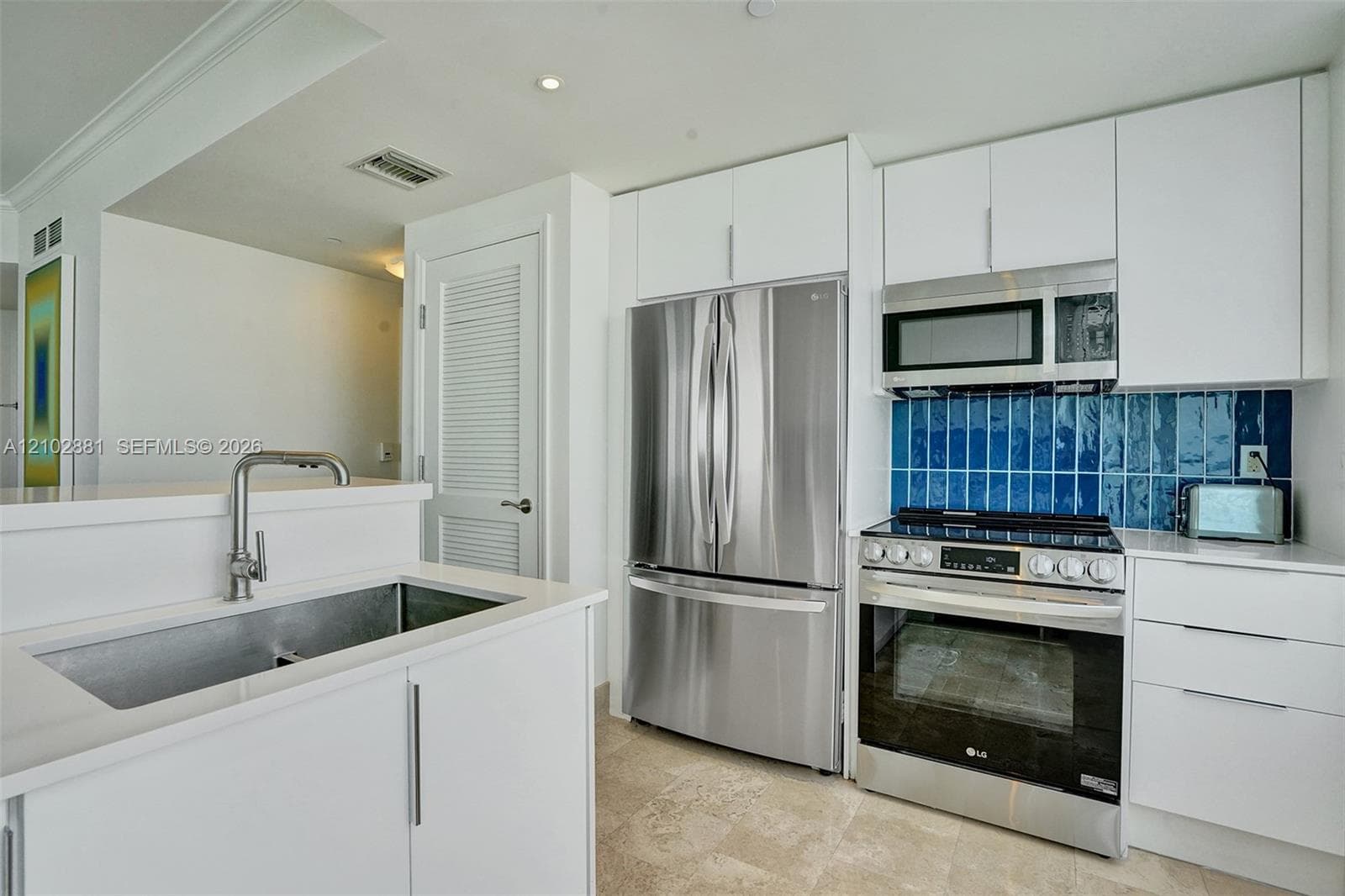Fontainebleau Tresor · #1503 in Miami Beach - Photo 12