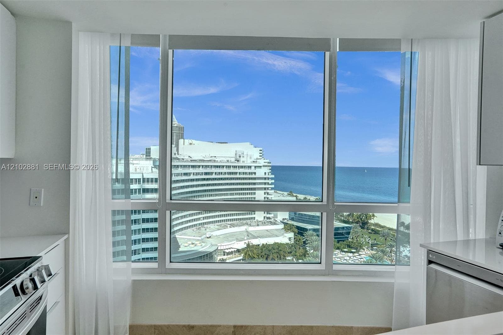Fontainebleau Tresor · #1503 in Miami Beach - Photo 14