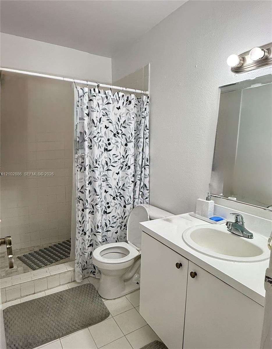 VENETIAN GARDENS · #R209 in Hialeah - Photo 10
