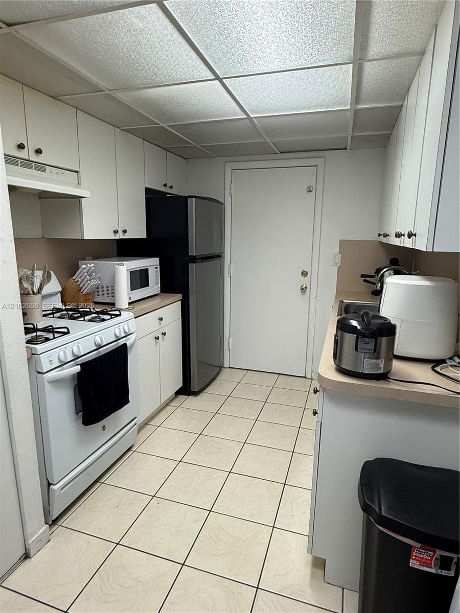 VENETIAN GARDENS · #R209 in Hialeah - Photo 4
