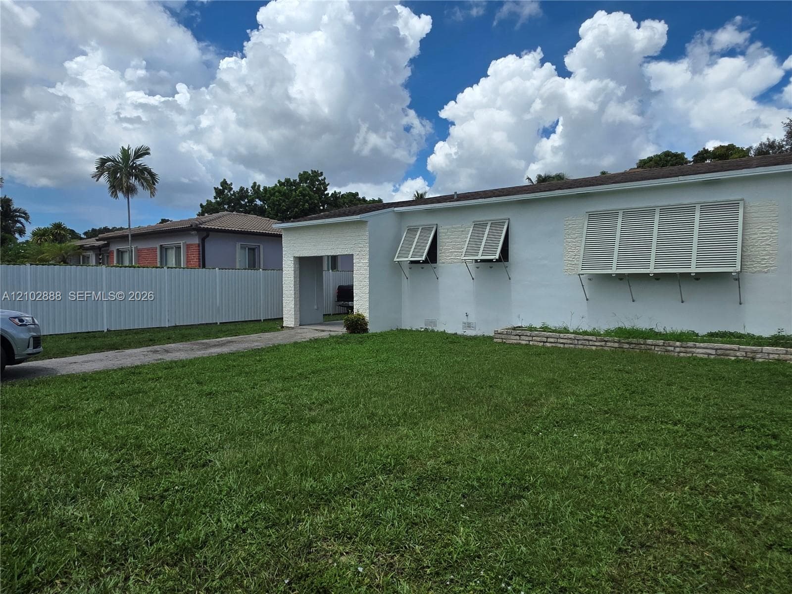 5811 SW 20th St #5811 photo 2
