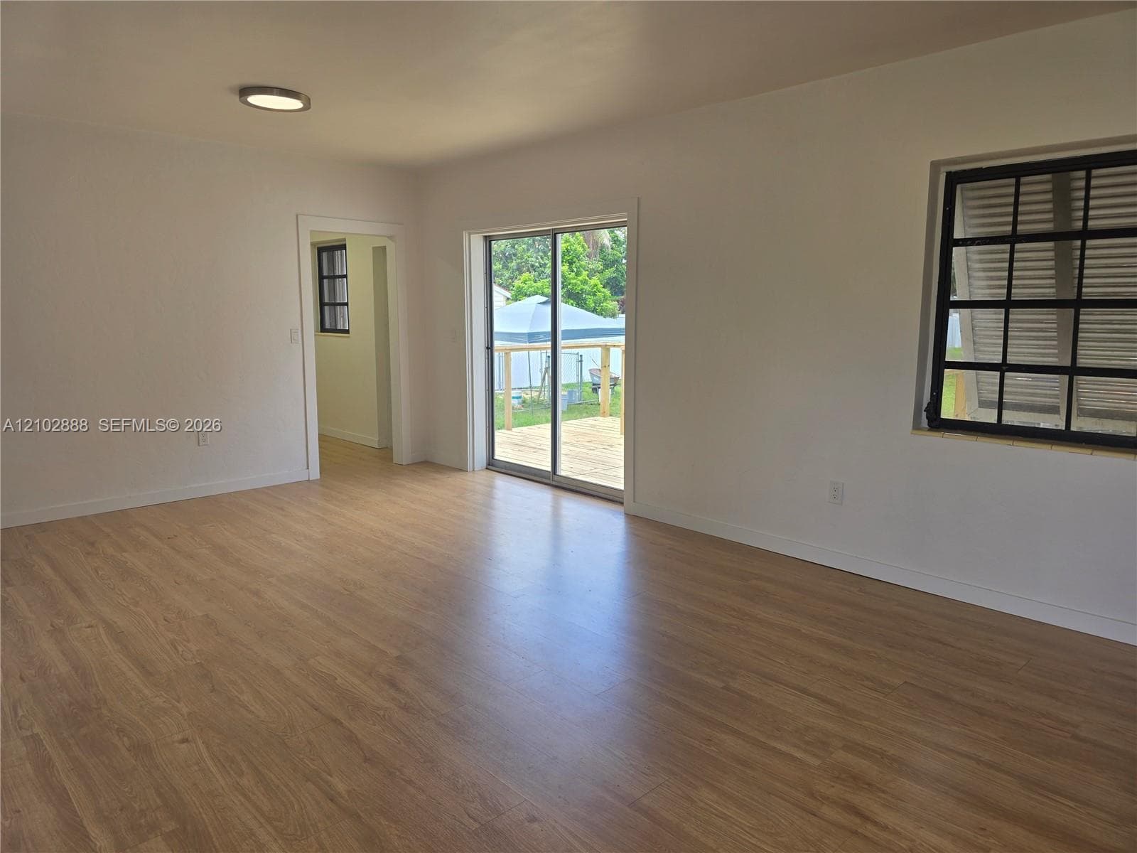 5811 SW 20th St #5811 photo 4