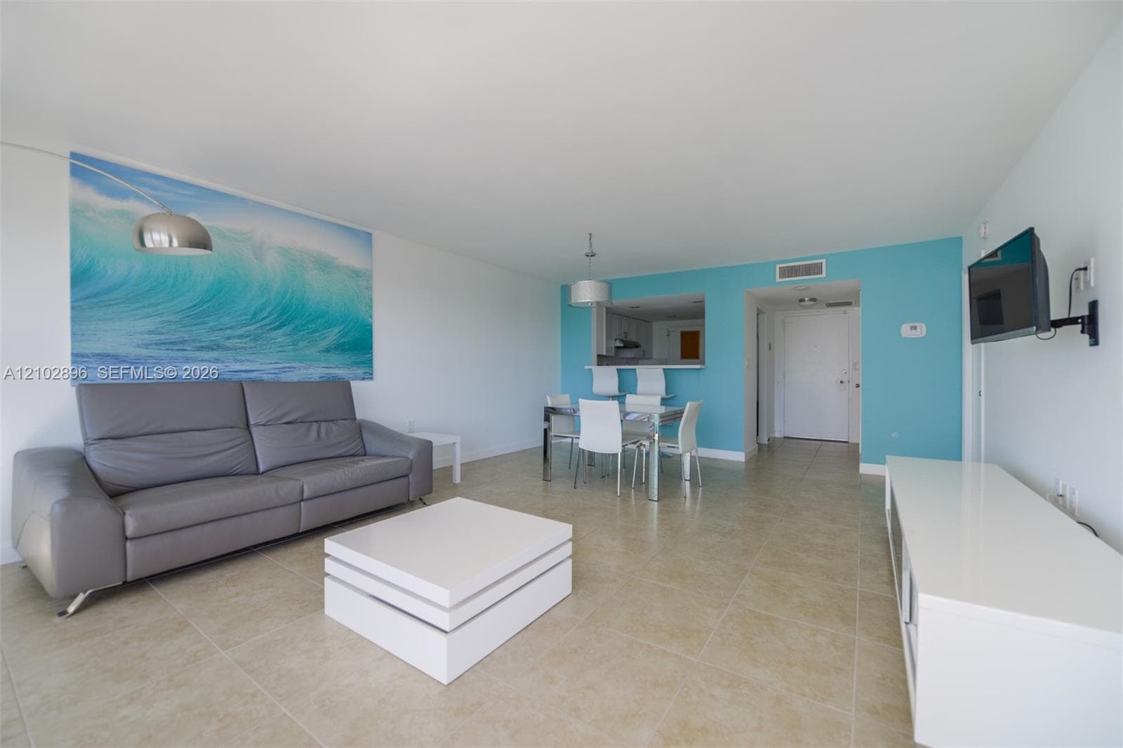 CARLTON TOWER CONDO · #8D in Fort Lauderdale - Photo 5