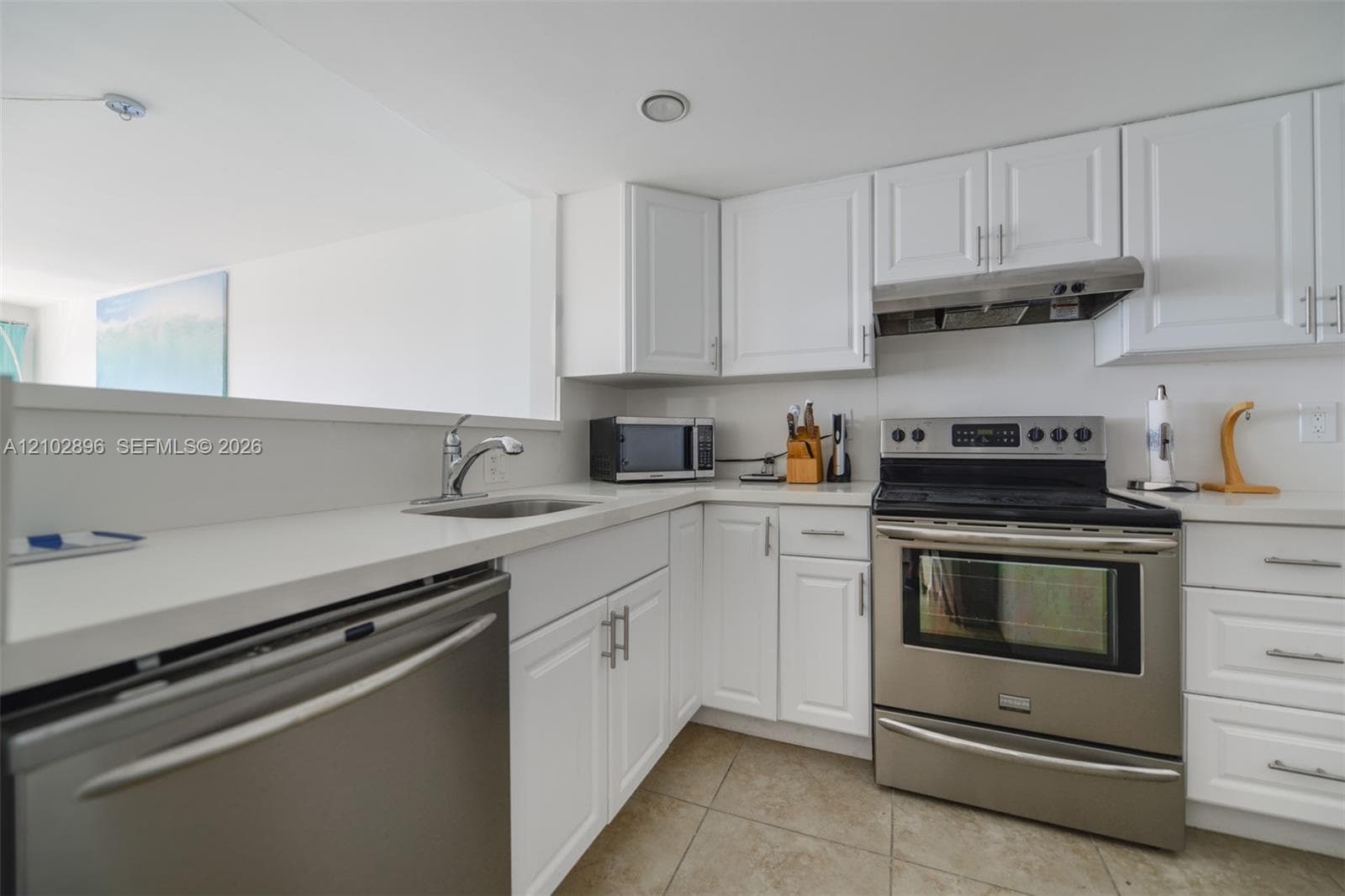 CARLTON TOWER CONDO · #8D in Fort Lauderdale - Photo 4