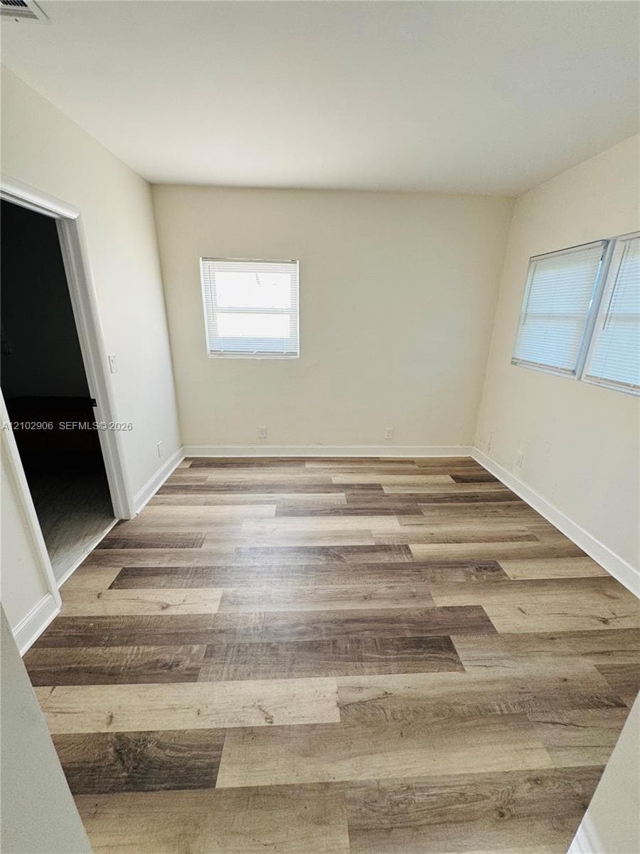 613 6th St #1 photo 3