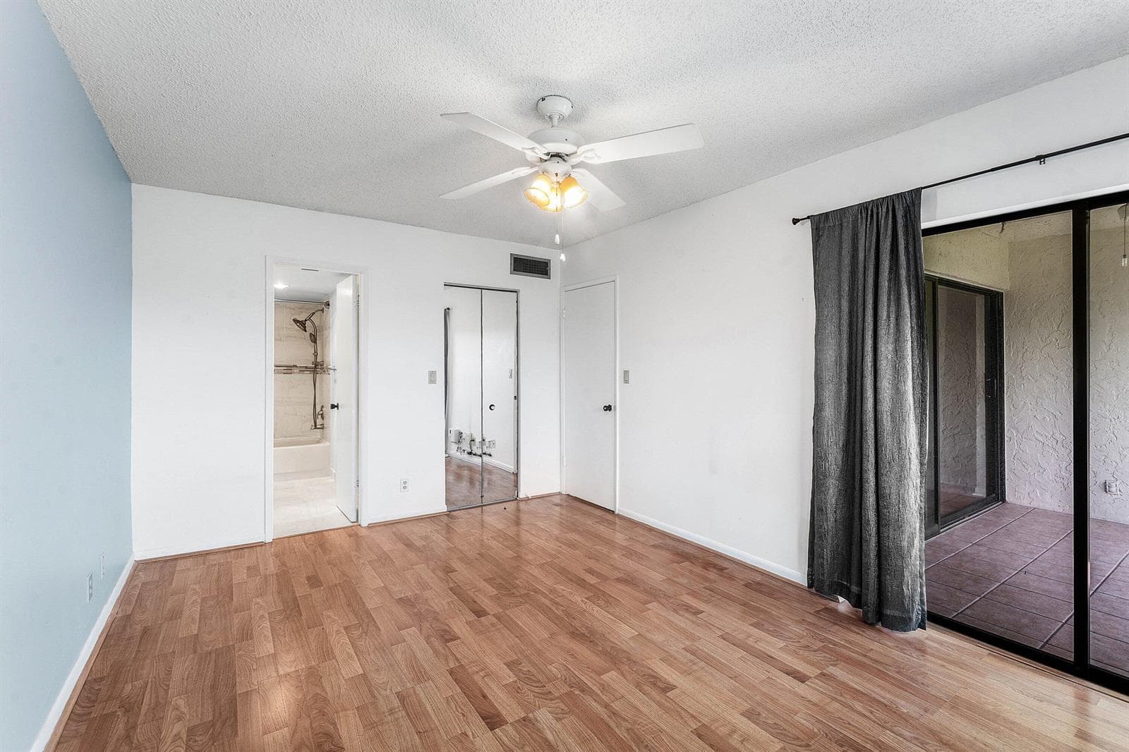 015-12970BriarlakeDrive-204-PalmBeachGar