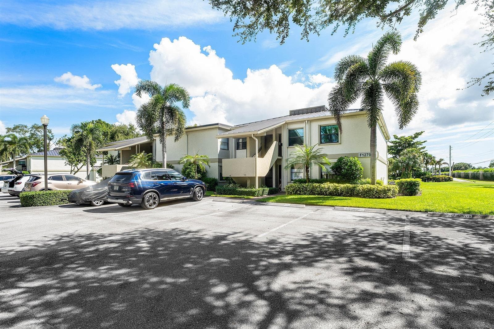 001-12970BriarlakeDrive-204-PalmBeachGar