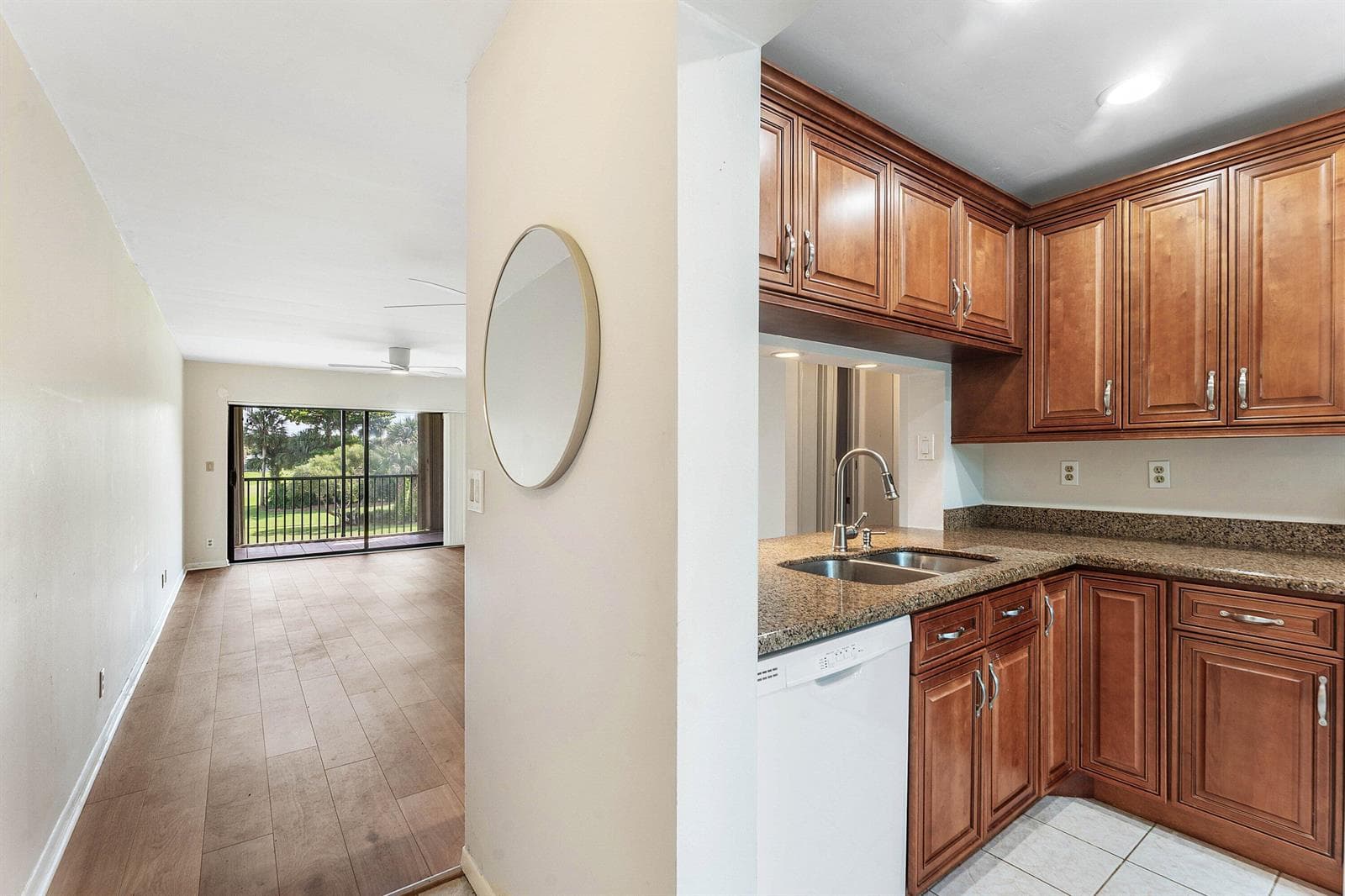003-12970BriarlakeDrive-204-PalmBeachGar