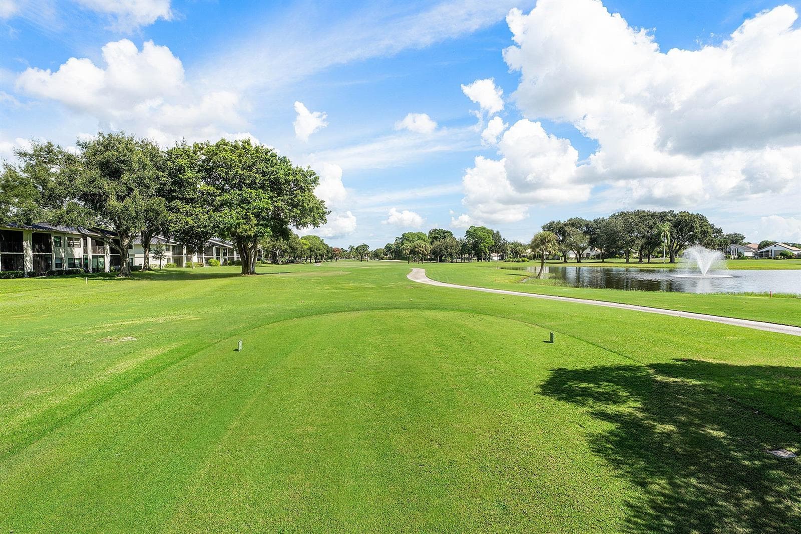023-12970BriarlakeDrive-204-PalmBeachGar