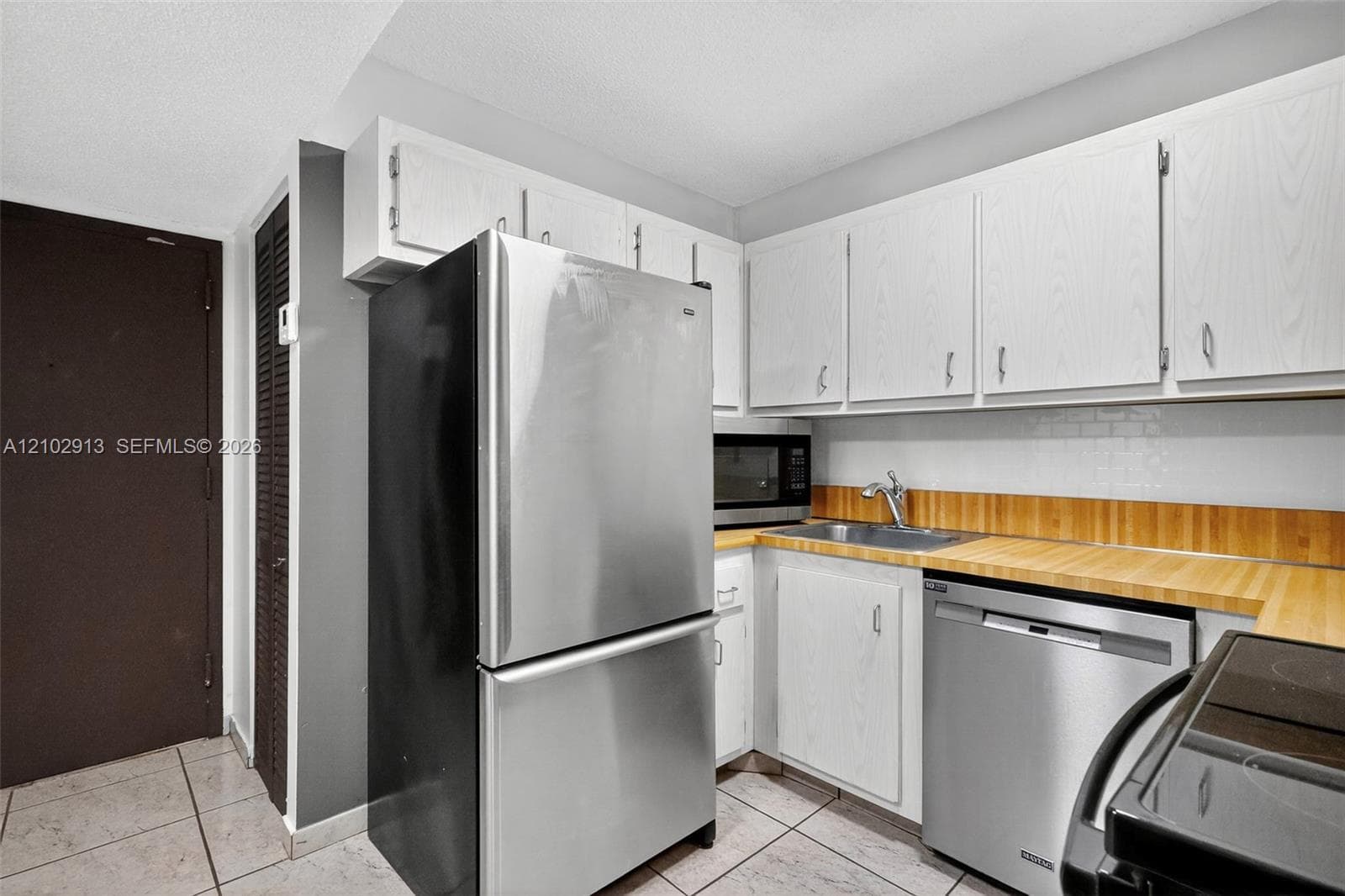 Ocean View Plaza · #303 in Miami Beach - Photo 3