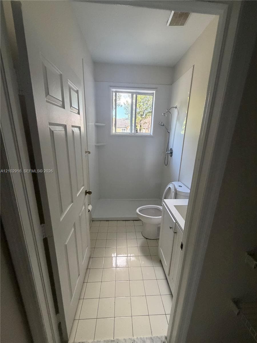 124 SW 16th Ave photo 16