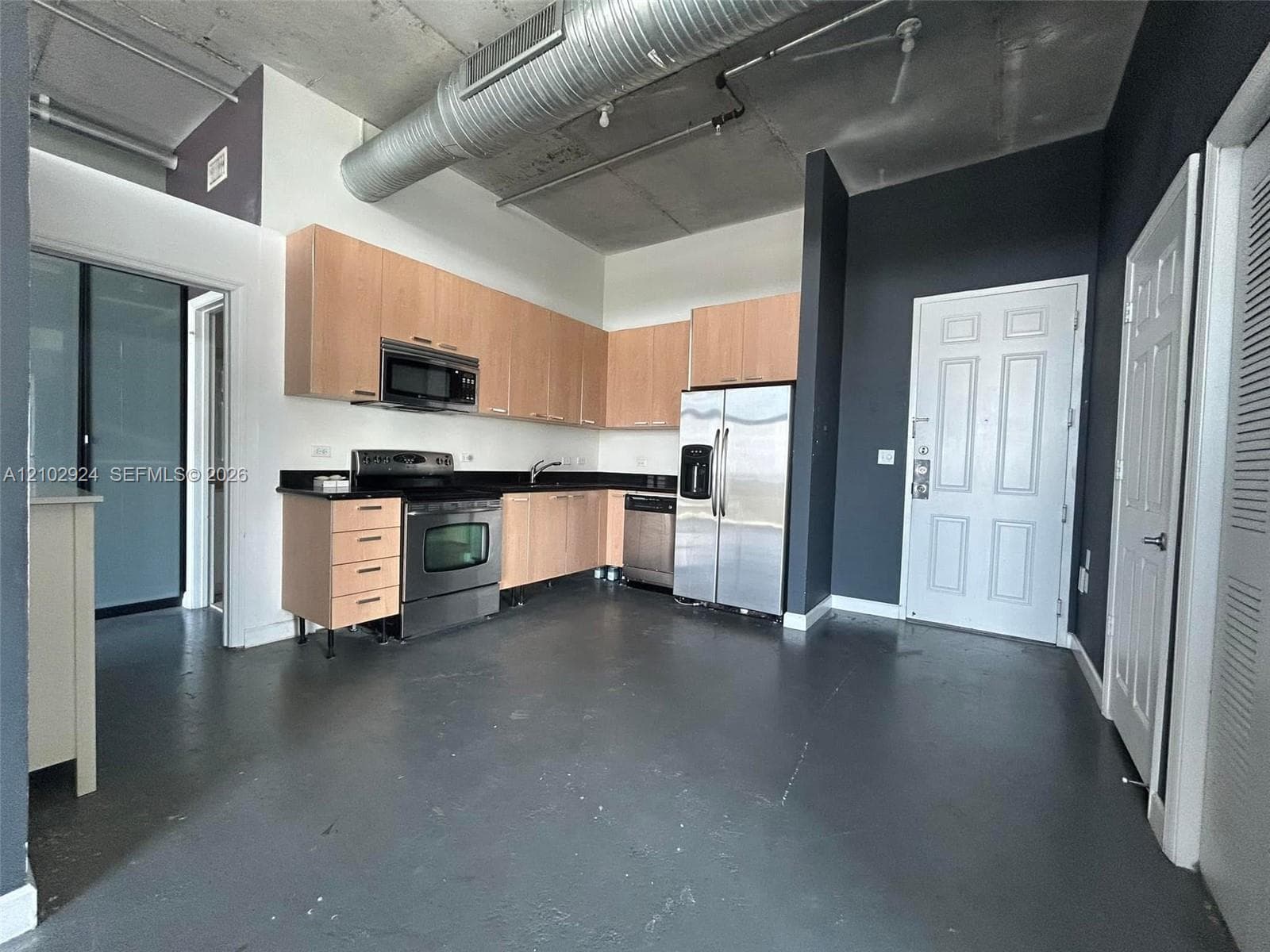 LOFTS AT HOLLYWOOD STATIO · #506 in Hollywood - Photo 3