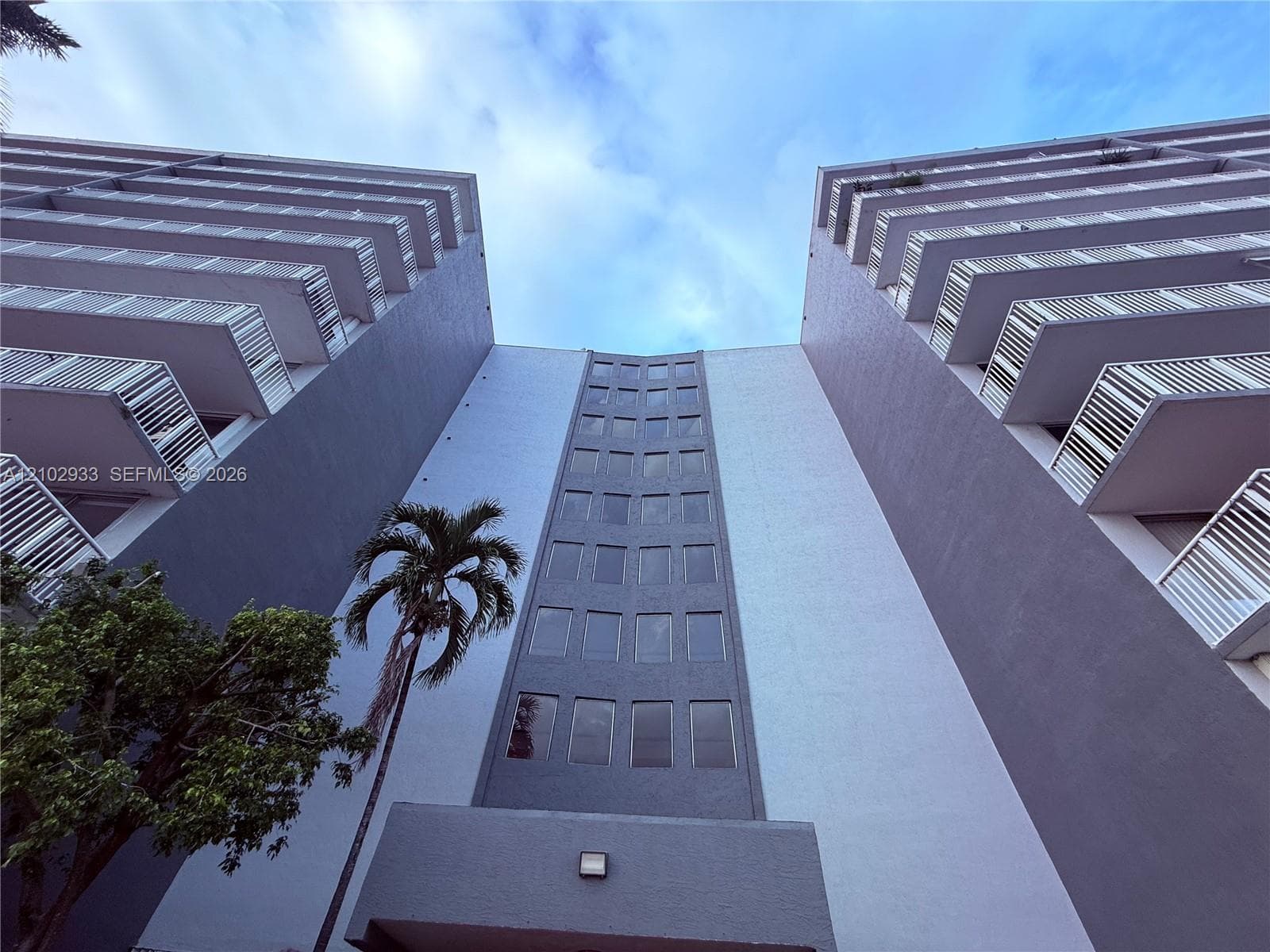 ISLA DEL MAR CONDO · #1019 in Miami - Photo 14