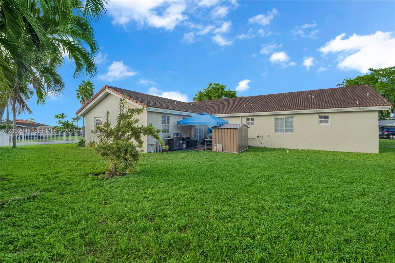 11525 SW 49th Ter photo 24