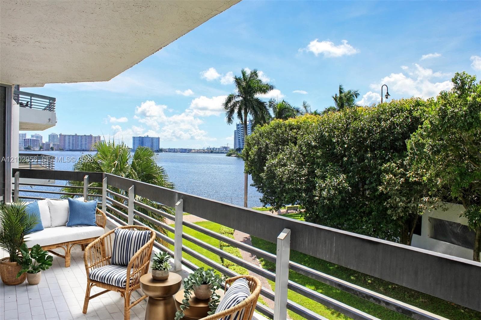 Mystic Pointe Tower 200 · #302 in Aventura - Photo 1