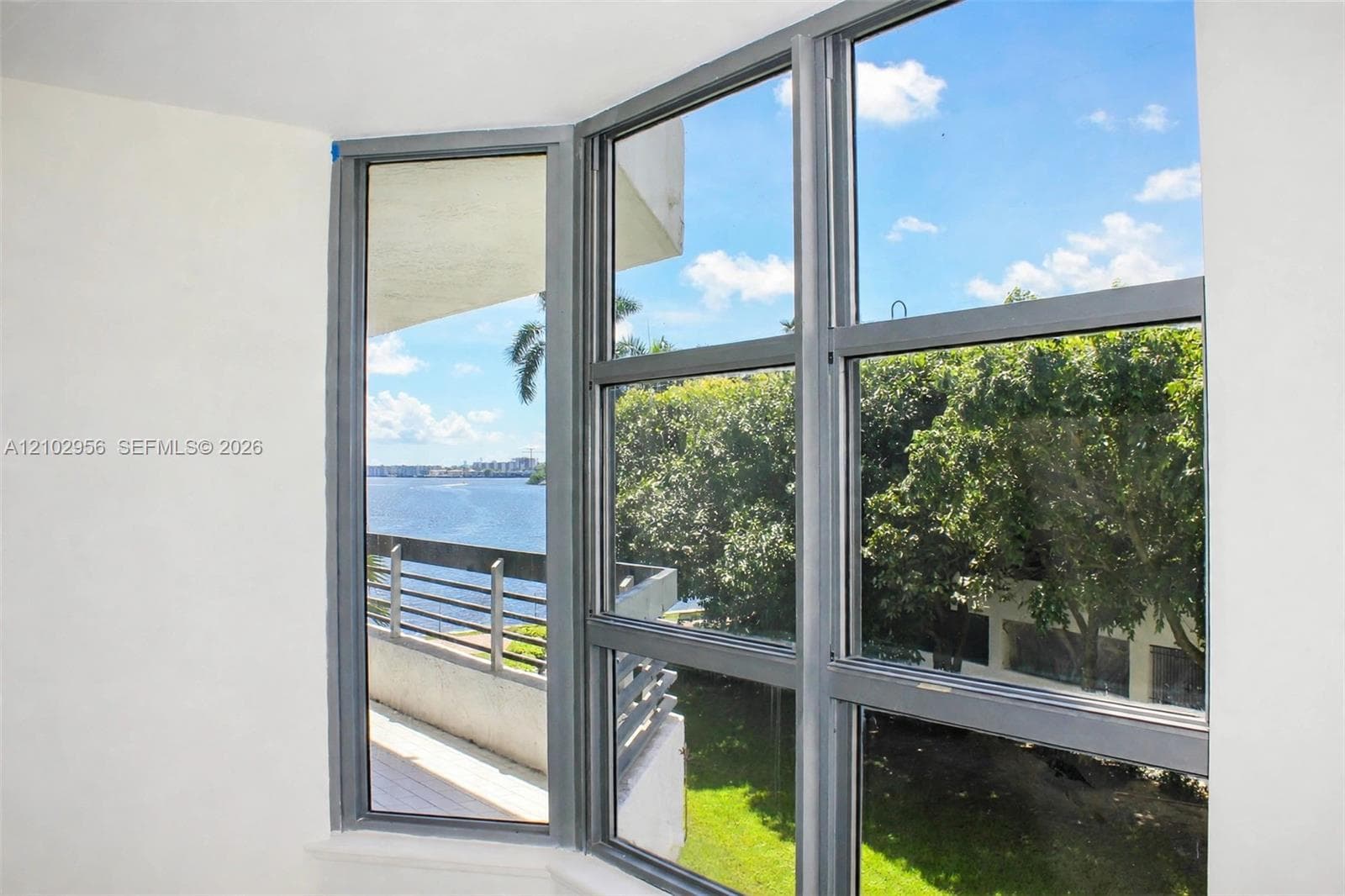 Mystic Pointe Tower 200 · #302 in Aventura - Photo 8