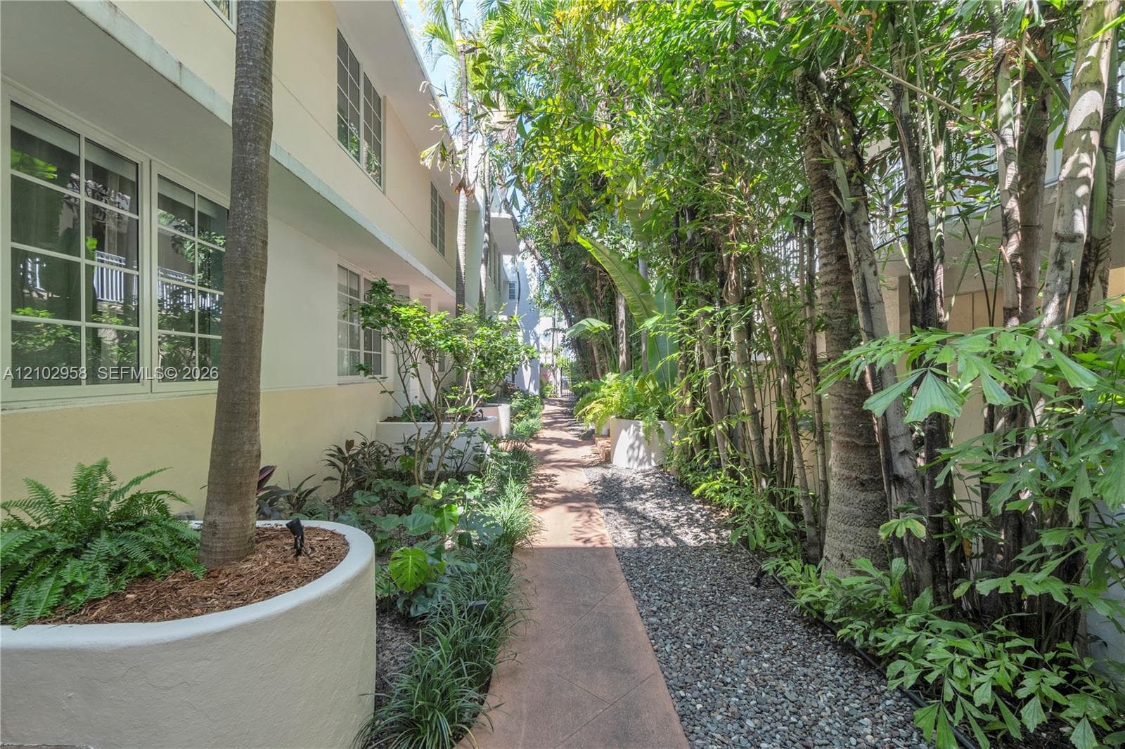THE BELCREST CONDO · #7 in Miami Beach - Photo 22