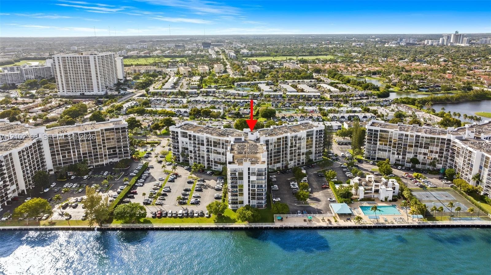 OCEANVIEW PARK CONDO · #221 in Hallandale Beach - Photo 24