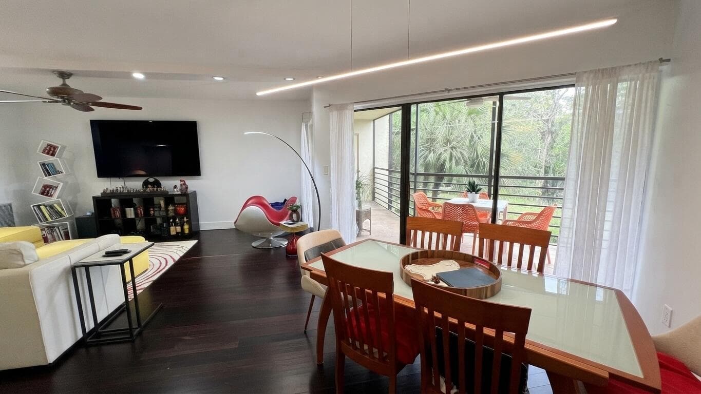 Dining 3