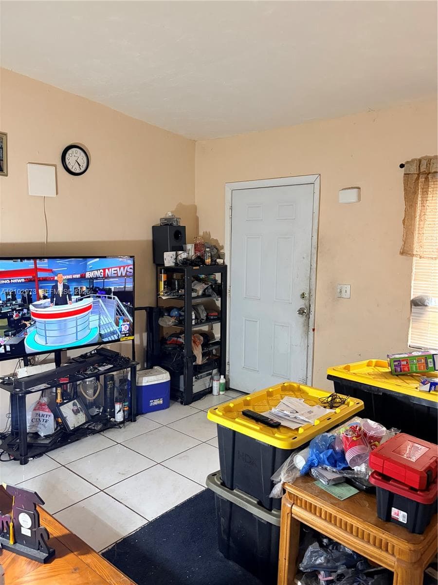 16461 NW 19 ct photo 4