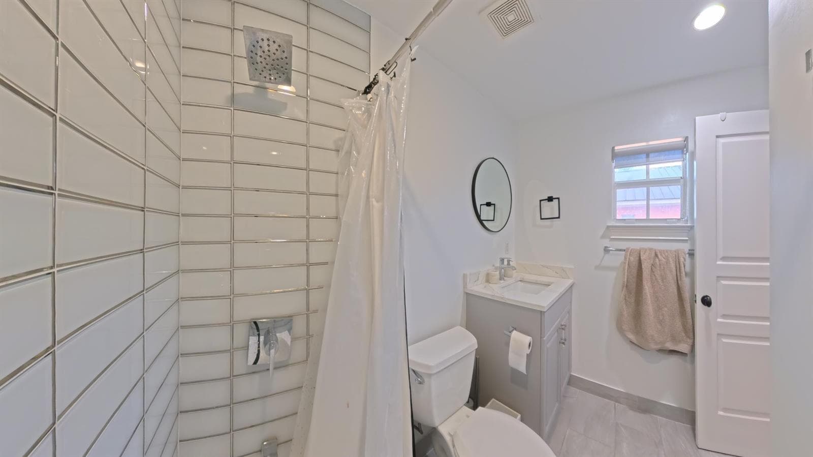 2nd bathroom