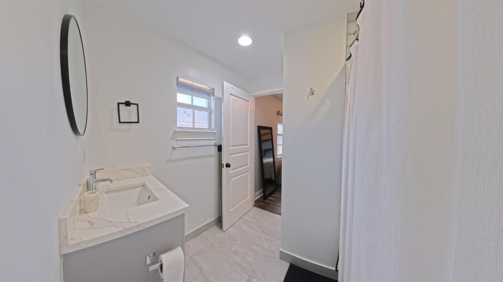 2md bathroom