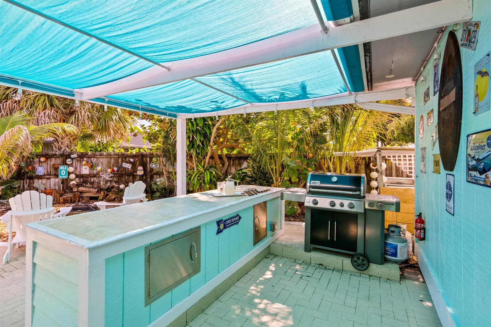 611 East Dr 32 Outdoor Kitchen