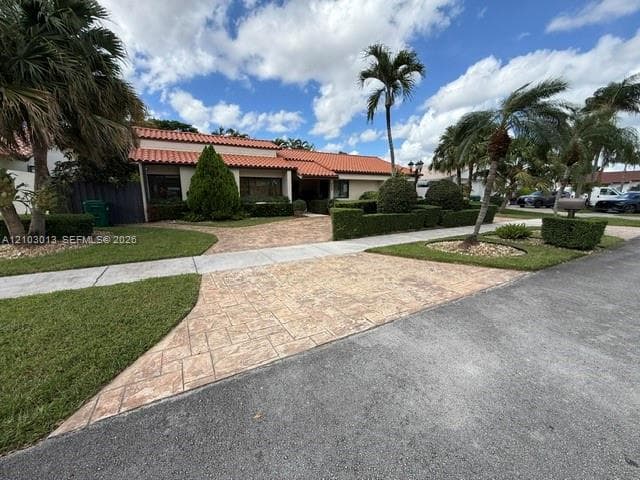 2230 SW 131st Pl photo 2