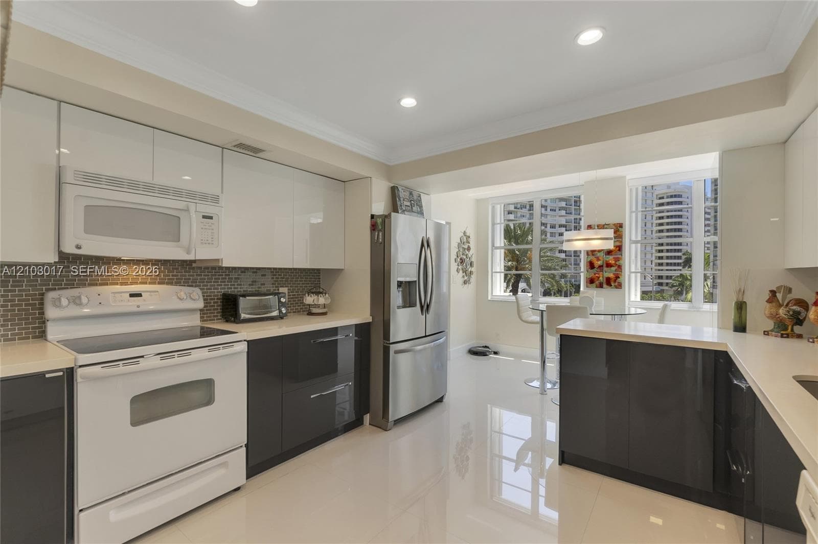 Kitchen / Cocina