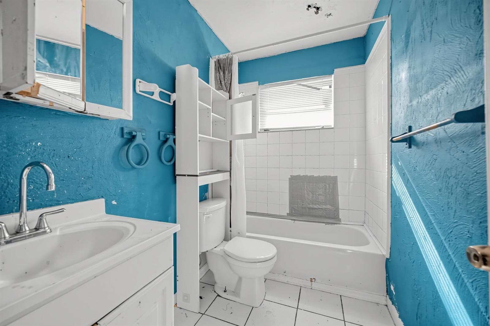 28_26438_SW_134th_Ave-Bathroom-0313