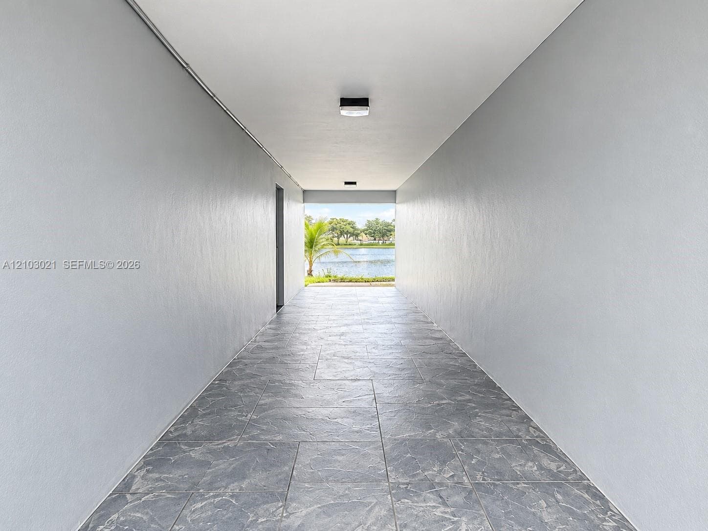 AZURE LAKE CONDO · #107 in Miami - Photo 25