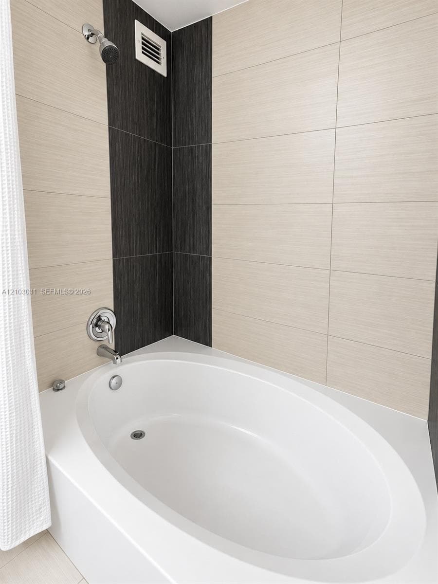 OCEANVIEW PARK CONDO · #202 in Hallandale Beach - Photo 18
