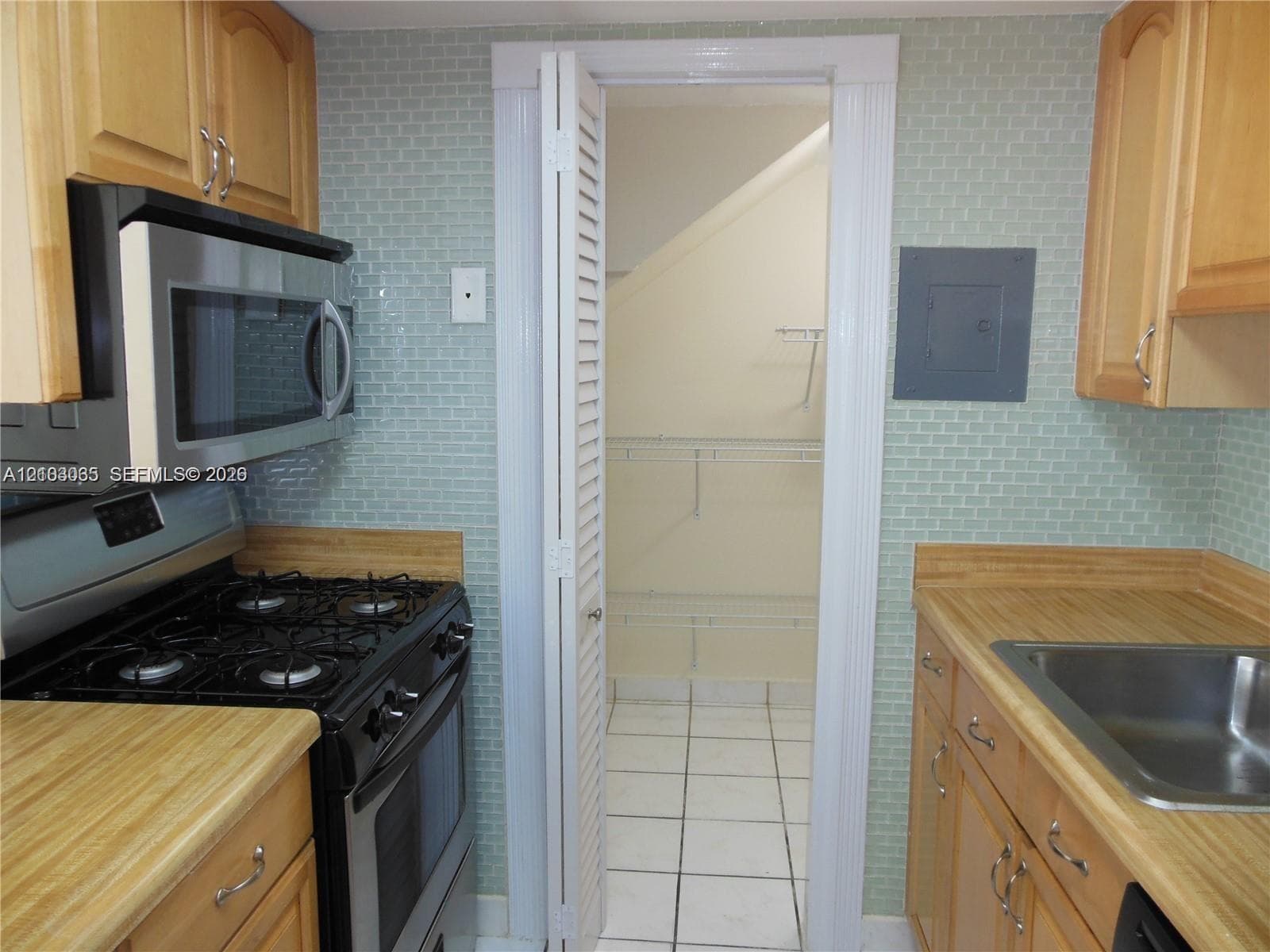 West Land Gardens · #8 in Hialeah - Photo 3