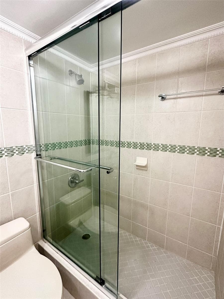 LAGO GRANDE TWO CONDO · #204-28 in Hialeah - Photo 10