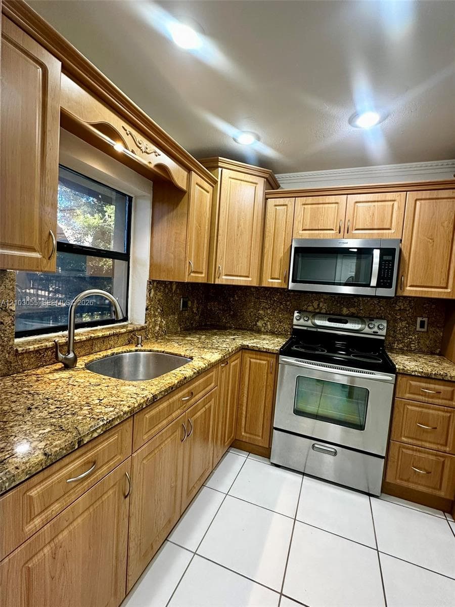 LAGO GRANDE TWO CONDO · #204-28 in Hialeah - Photo 4