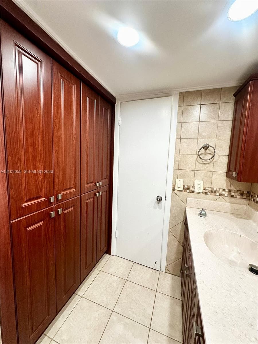 LAGO GRANDE TWO CONDO · #204-28 in Hialeah - Photo 21