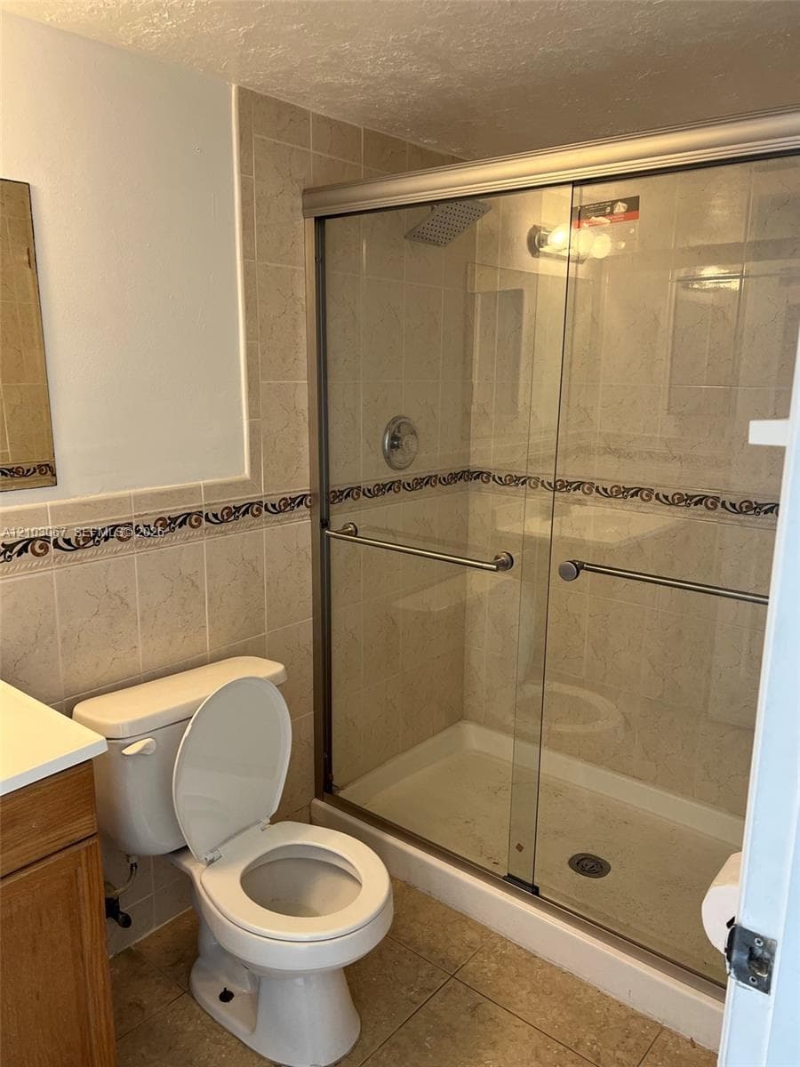 PRESIDENTIAL GOLFVIEW CON · #411 in West Palm Beach - Photo 7