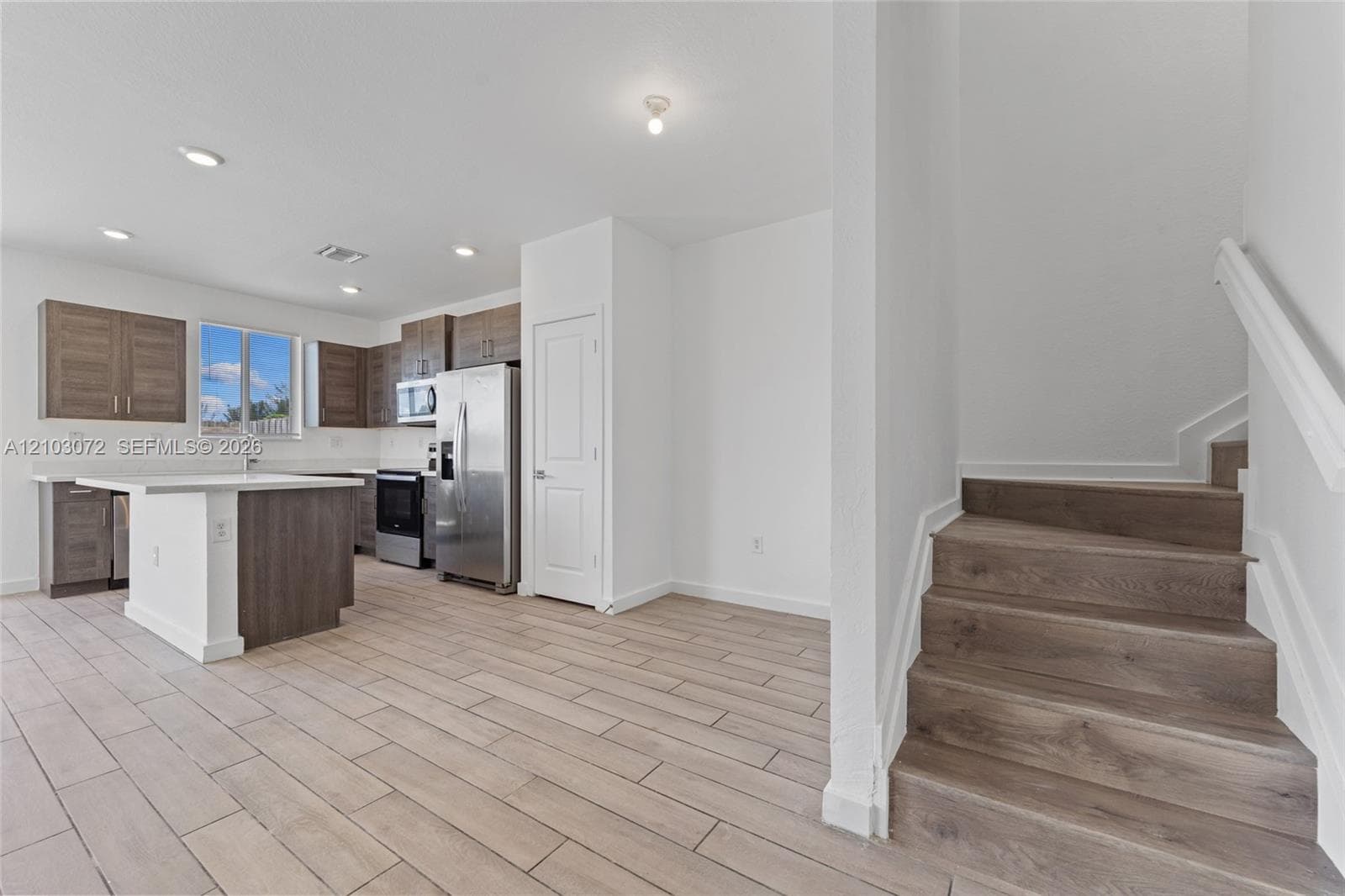1010 SE 23rd Ave #1010 photo 9