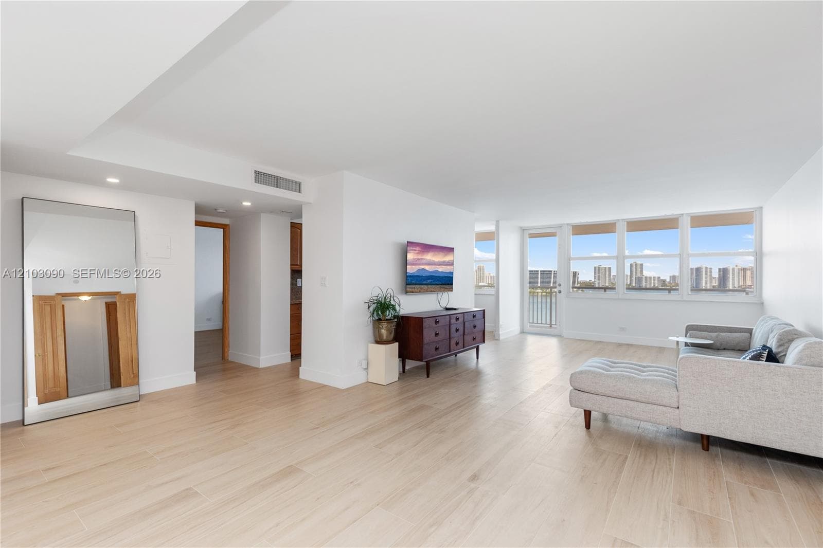 Winston Towers · #1219 in Sunny Isles Beach - Photo 17