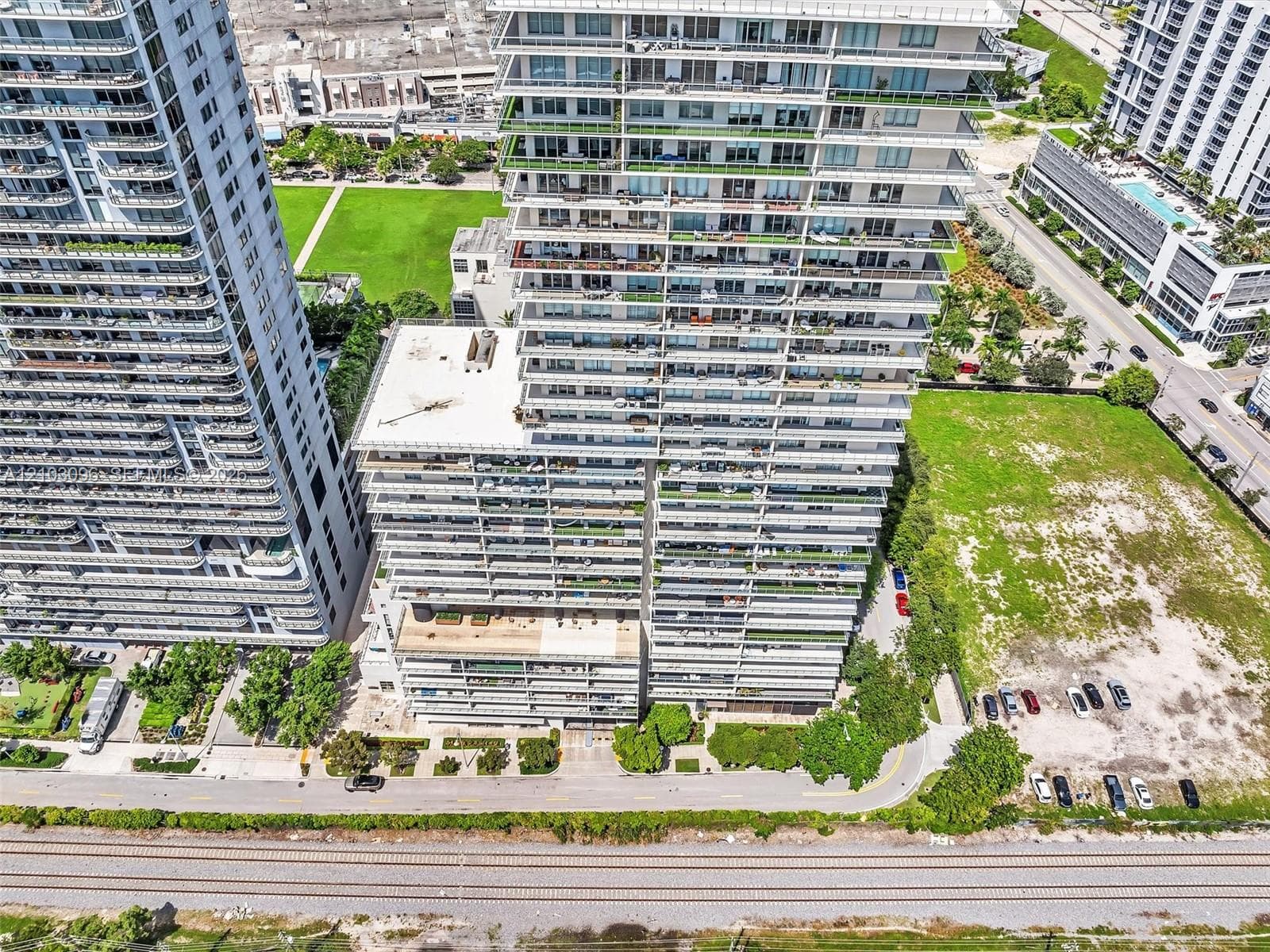 Midtown 2 · #H2509 in Miami - Photo 60