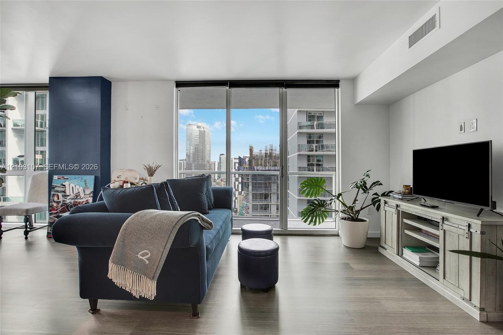 500 Brickell West · #3701 in Miami - Photo 2