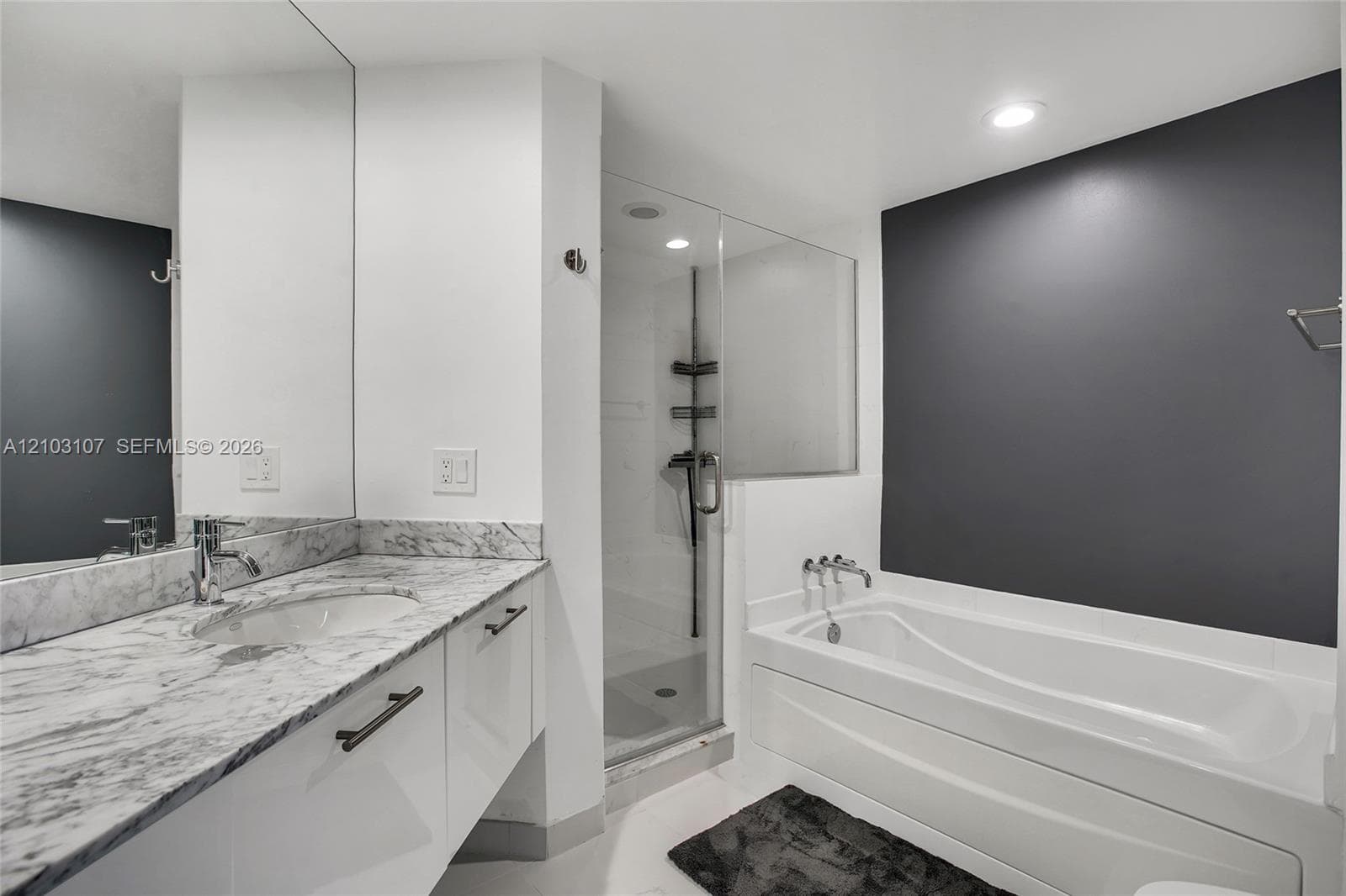 500 Brickell West · #3701 in Miami - Photo 12