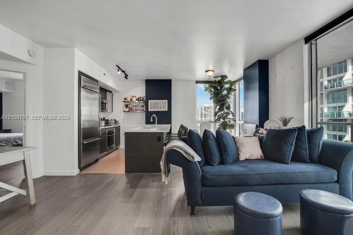 500 Brickell West · #3701 in Miami - Photo 3