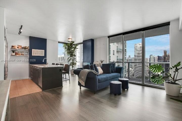 500 Brickell West · #3701 in Miami - Photo 5