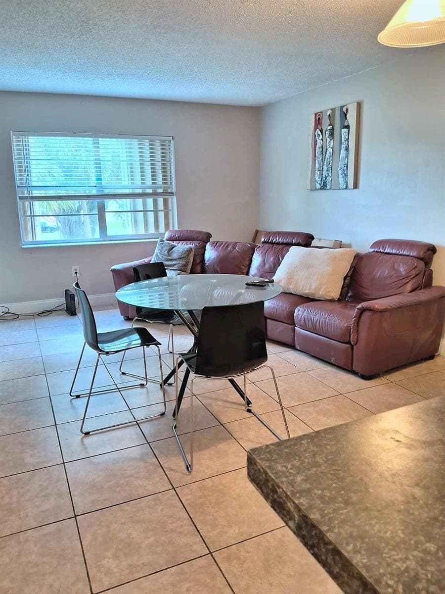 04_Dining-Area